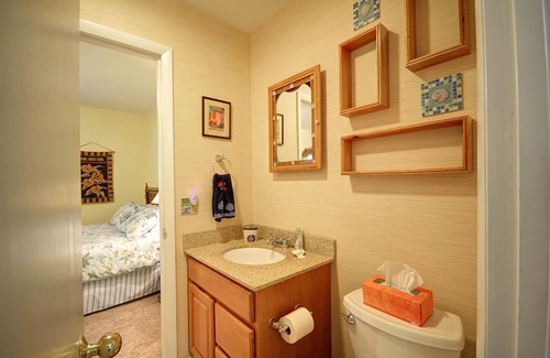 Bethany Beach Cabaña | Acogedora casa de playa de 3 dormitorios y 2 baños con entorno privado
