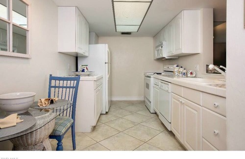 Vanderbilt Beach Condominio | WATER, WATER, EVERYWHERE! Spectacular Views From Every Room, 10th Floor Condo!