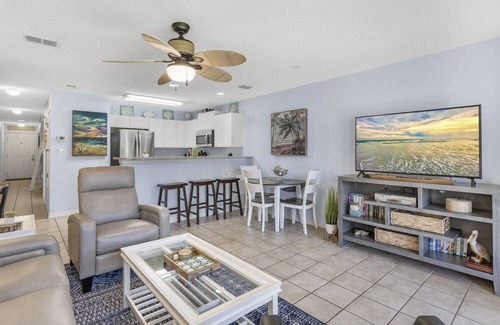 Miramar Beach Condominio | NEWLY UPDATED! Free Beach Service, Private Beach Access, Pet Friendly! ~ Maravilla 4109
