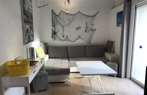 Antibes Apartamento | ANTIBES 3 STAR APARTMENT AIR CONDITIONING 2 BEDROOMS TERRACE GARDEN PARKING