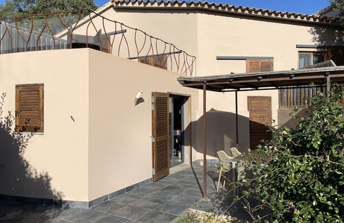 Porto-Vecchio Casa | Villa Alzu, 3 bedrooms, 6 people, shared heated swimming pool, in the heart of the Corsican maquis