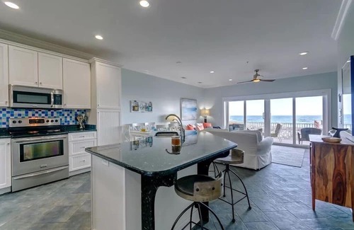 Navarre Beach Casa | Gulf Front Home with Private Beach Crossover. Goin' Coastal
