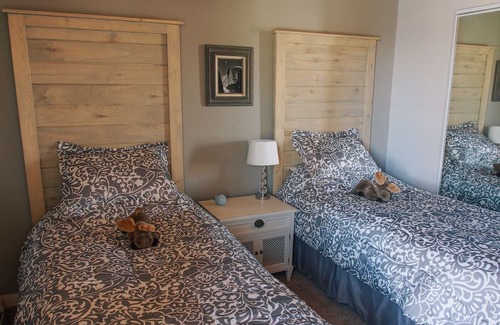 Wildernest Condominio | La aventura épica de Colorado comienza en $ 105 / nt en un condominio de 2 habitaciones recientemente remodelado