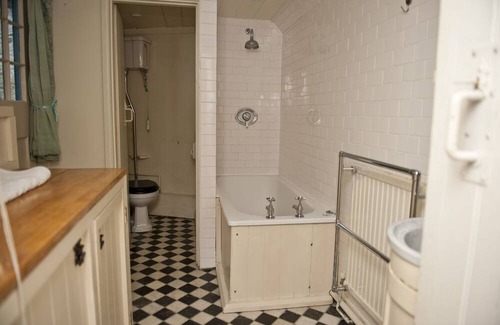Lyme Regis Apartamento | Sundial House Beachfront Arts & Crafts Period House
