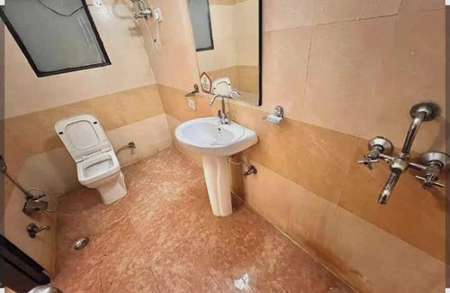 Shikohabad Hotel | Bharat Resort Budrai