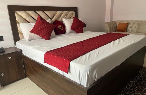 Bulandshahr Hotel | Hotel Green India Residency
