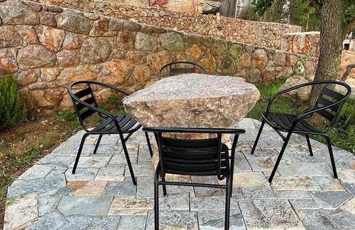 Korce Apartamento | The Stone Cavern