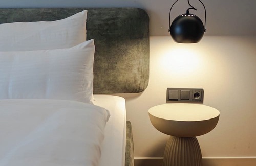 Obergiesing Hotel | Conlon House Lower East Side