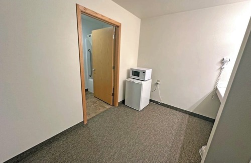 Falls City Hotel | Vision Inn Motel