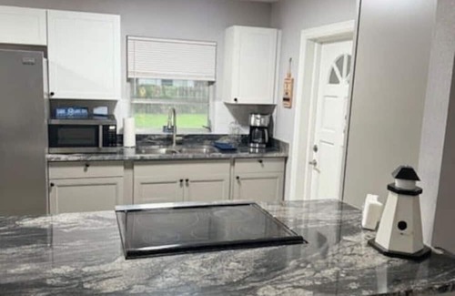 Tropic Casa | Coastal Cove