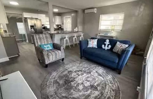Tropic Casa | Coastal Cove