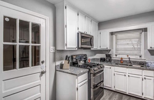 Memphis Casa | Perkins Paradise