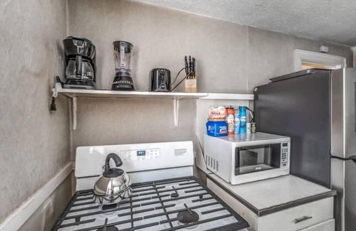 Vollintine-Evergreen Casa | Garland Haven Hideaway Unit B
