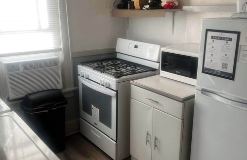 Vollintine-Evergreen Casa | Garland Haven Hideaway Unit B