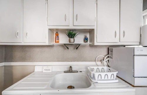 Vollintine-Evergreen Casa | Garland Haven Hideaway Unit B