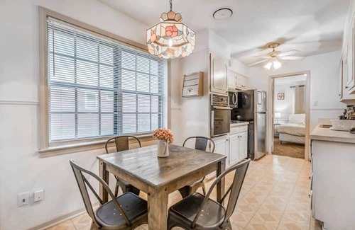 Memphis Casa | Pinecrest Cottage