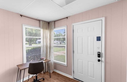 Shannon Casa | 57th Blushing Bungalow