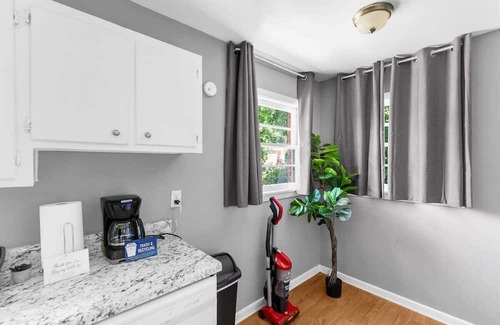 New Castle Casa | Broadmoor Bungalow - Both Units