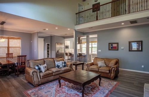 Burnet Casa | Lakefront 6BR Retreat w Dock & Game Room