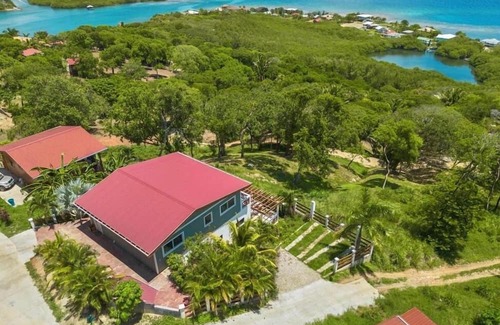 Jonesville Apartamento | Roatan Infinity Pool & Ocean View
