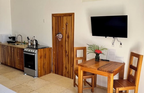 Jonesville Apartamento | Roatan Infinity Pool & Ocean View