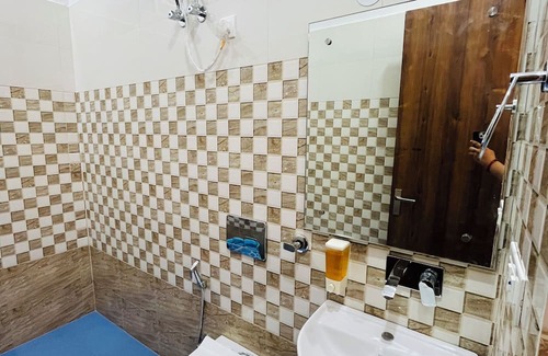 Bulandshahr Hotel | Hotel Grand Central