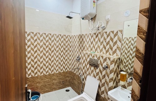Bulandshahr Hotel | Hotel Grand Central