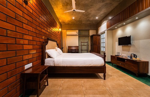 Kuilapalayam Hotel | Savana Stay