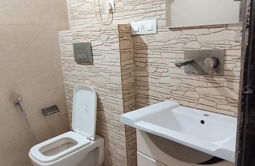 Pitampura Hotel | Fabhotel Park View I