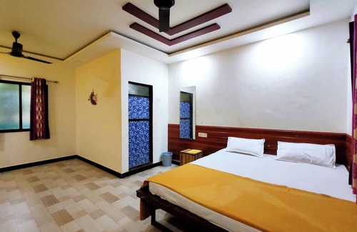 Tivarekar Wadi Hotel | Lotus Cottage