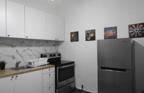 Bayamon Casa | Casa del Sol-a Hospitals Malls Restaurants and Train Ride to Coliseo