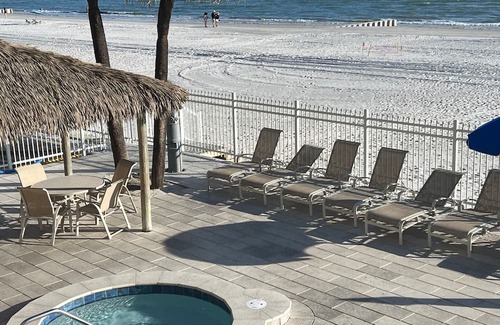 Madeira Beach Apartamento | The Old Man the Sea-seaview 101