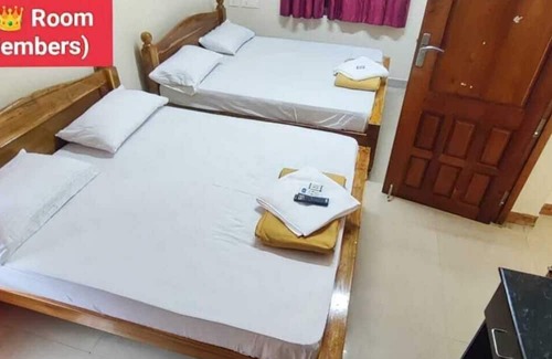 Thirukadaiyur Hotel | JR RESIDENCY