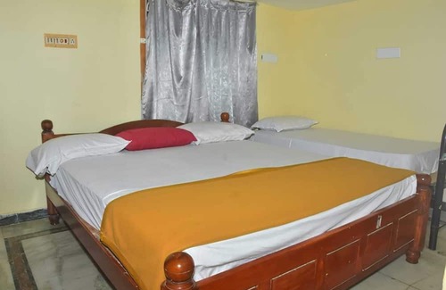 Thirukadaiyur Hotel | JR RESIDENCY