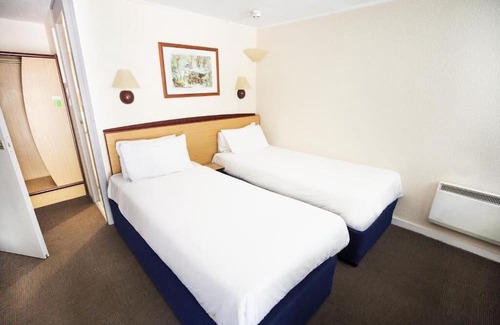 Doncaster Hotel | The Raceby Hotel Part of AG Collection