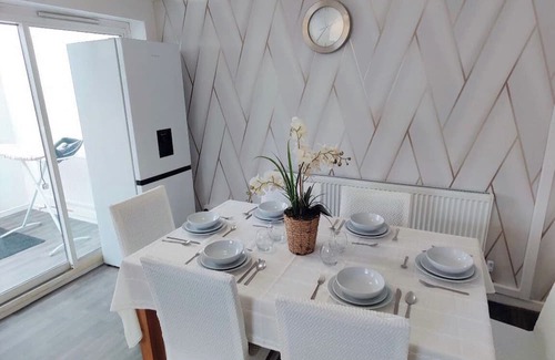 Little Hay Casa | The Croft House Near Birmingham Airport and Nec