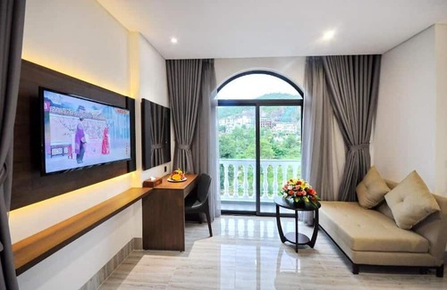Nha Trang Hotel | Crown Nguyen Hoang Hotel