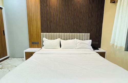 Durg Hotel | Anand Resort