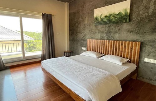 Kudrasthe Cama Y Desayuno | Hillock Vista by Triptastic Holidaze
