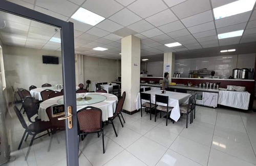 Kigali Apartamento | 4220 and 4104 Phoenix Studios