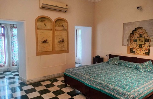 Kishangarh Hotel | Phool Mahal Palace