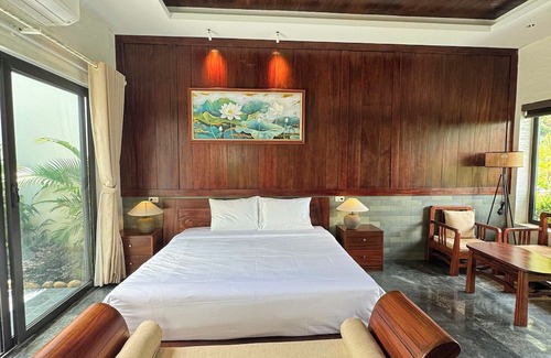 Hoa Lu Hotel | The Greenary Garden