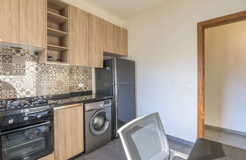 Jal El Dib Apartamento | Elevate - Sleek 2-BR Apt by Santa Maria, Jal el Dib
