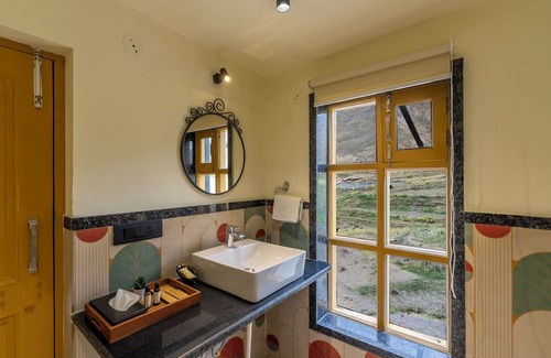 Spiti Hotel | House on the Clouds