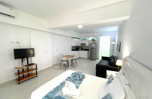 Bavaro Hotel | STUDIO APART HOTEL ROOFTOP POOL BEACH