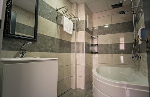 Yoncalı Koyu Hotel | Clovers Thermal Resort & Spa