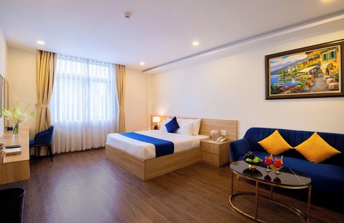 Duc Trong Hotel | Sandals Star Hotel