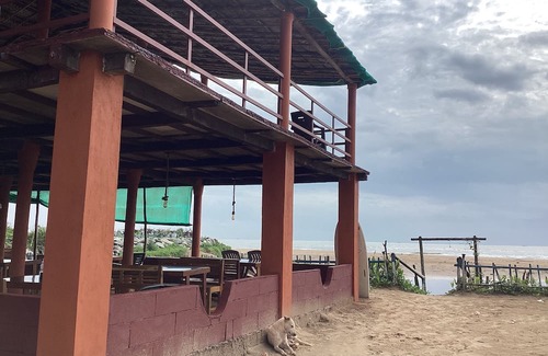 Hireguthi Hotel | Coconut Tree cottages