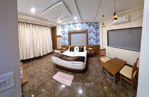 Barsi Hotel | HOTEL ABHIJEET EXECUTIVE