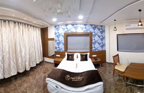 Barsi Hotel | HOTEL ABHIJEET EXECUTIVE